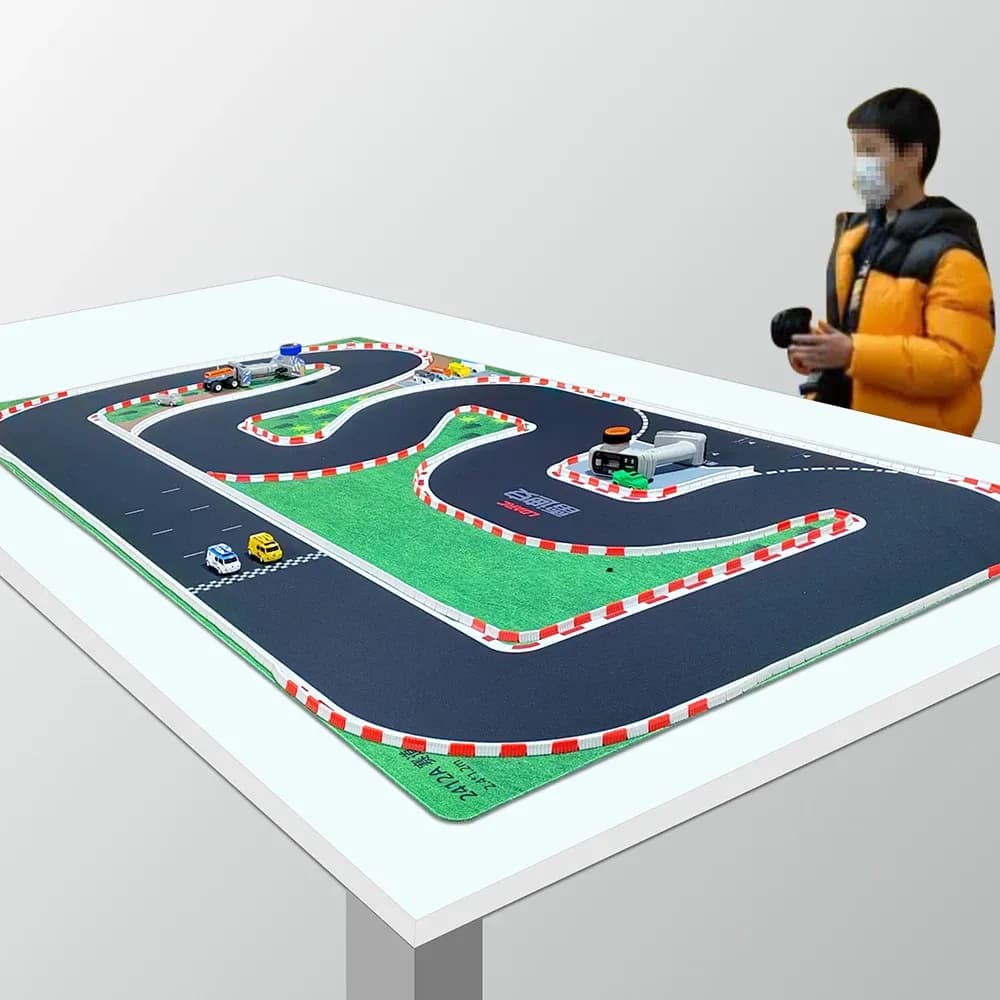LDARC Mini RC Track Scene Pad with Cement Pier Fence